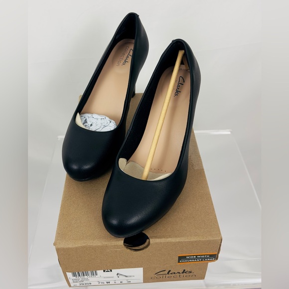Clarks Collection Adriel Viola Black Dress Pump Ortholite Footbed 7 1/2 W - Picture 10 of 15